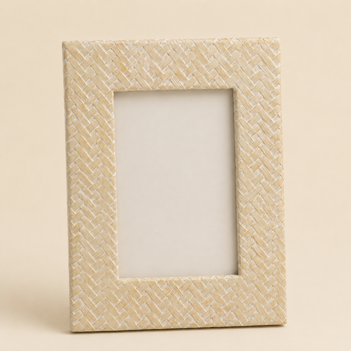 Whitewashed Wooden Photo Frame, 4 × 6"